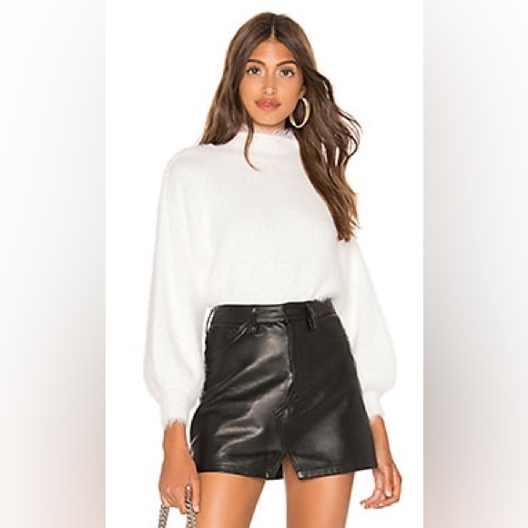 Line & Dot Sweaters - Line & Dot Fuzzy Alder Sweater in Ivory Size XSmall